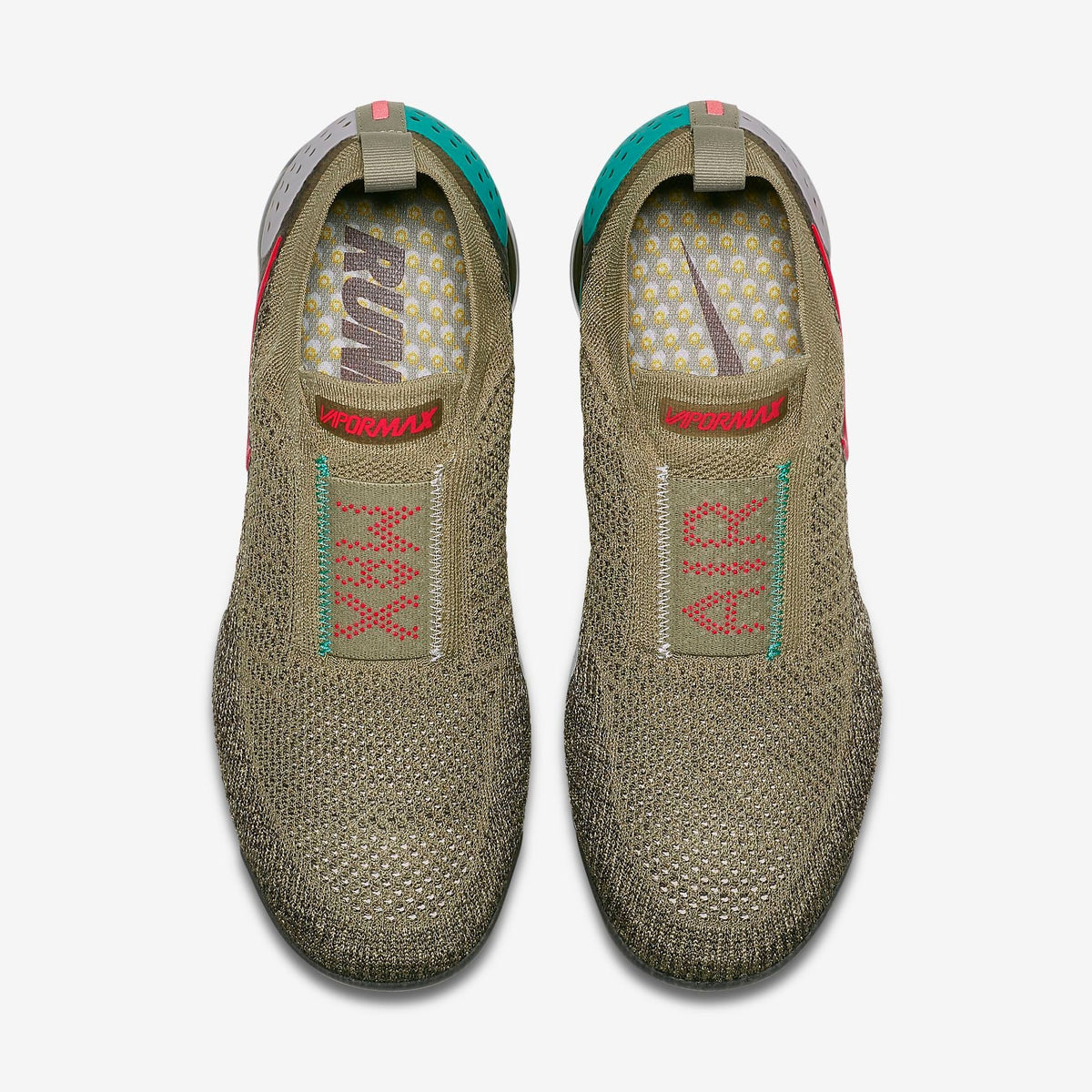 Nike Air VaporMax Flyknit MOC 2 Trainers AH7006-200 - product image from the listing.