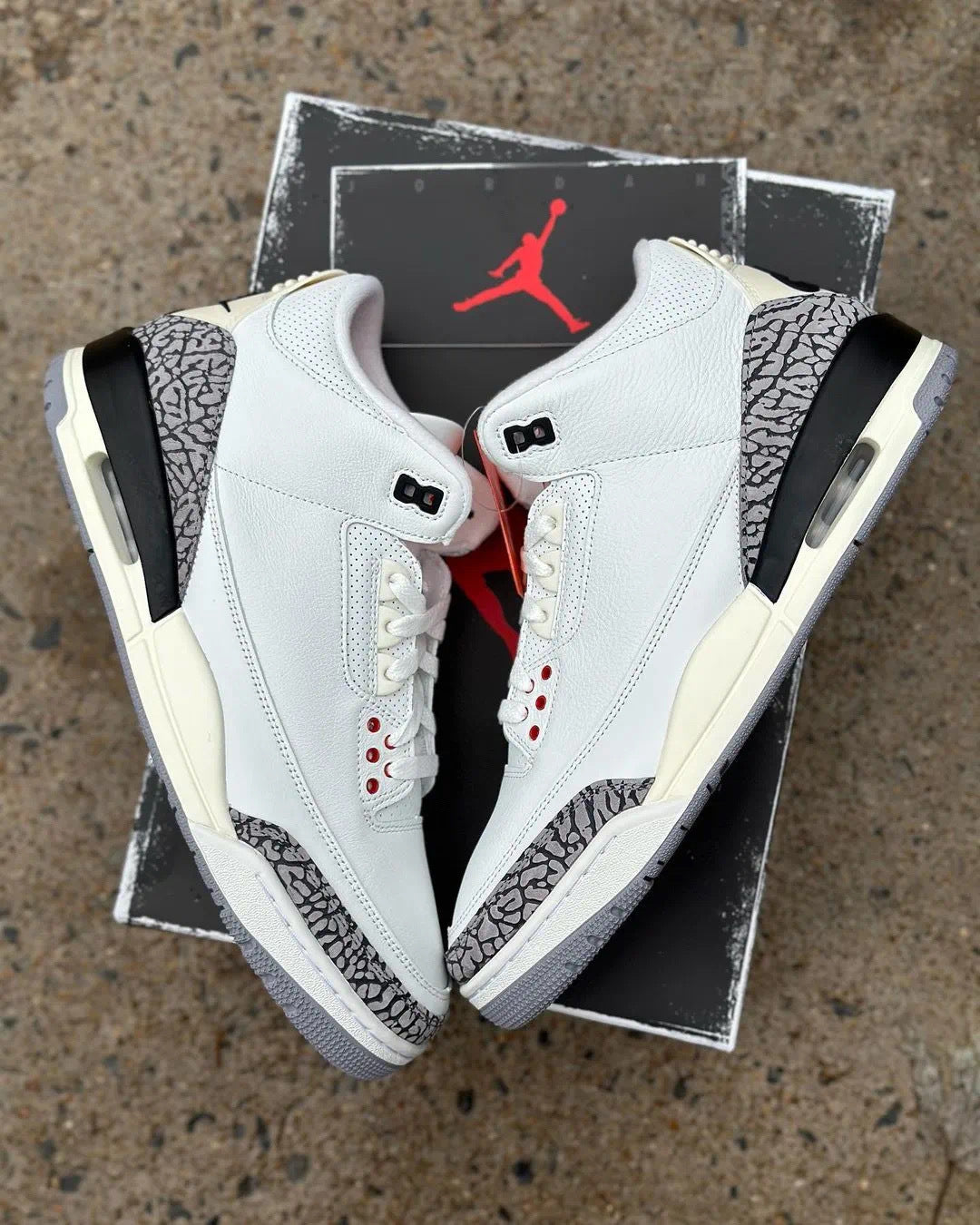 Air Jordan 3 White Cement Reimagined Sneakers DN3707-100 - product image from the listing.