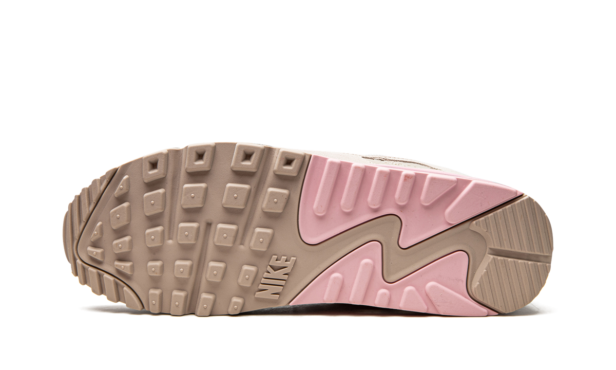 "Pink String" Air Max 90 CW7483 001 - product image from the listing.