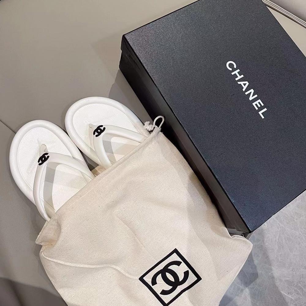 Sandals by Chanel - product photo shown in the listing for this item.
