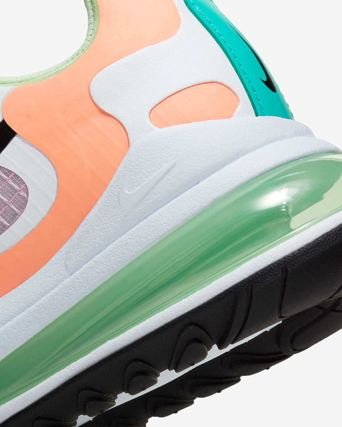 React SE CJ0620-600 Sneakers - Nike Air Max 270 - product image from the listing.