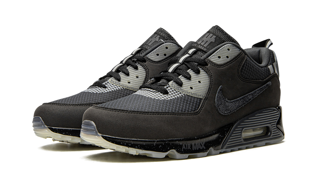 "Undefeated - Black" Air Max 90 CQ2289 002 - product image from the listing.