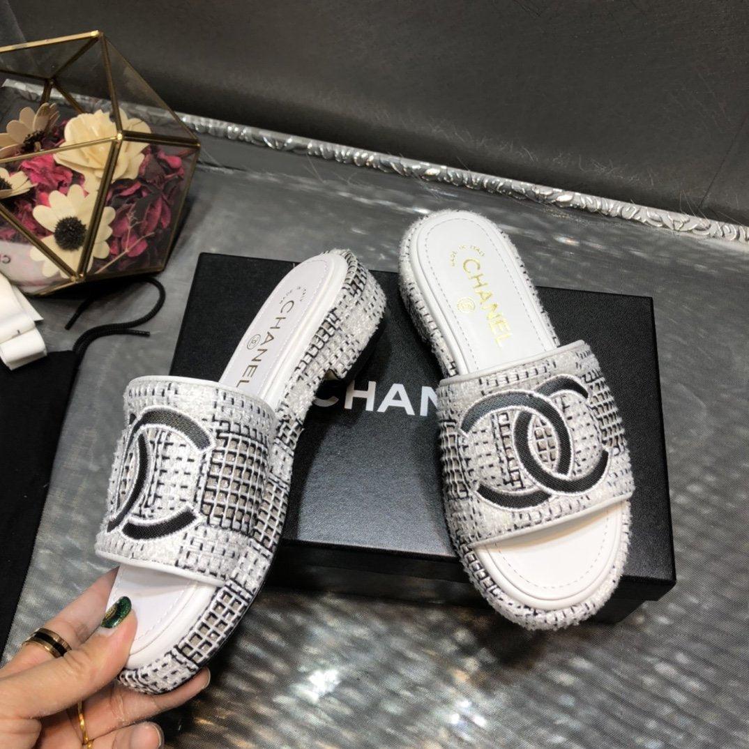 white Tweed sandals by Chanel - product image from the listing.