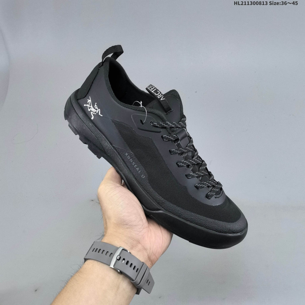 Men's Arc'teryx Konseal LT Trail Shoes, Black - product image from the listing.