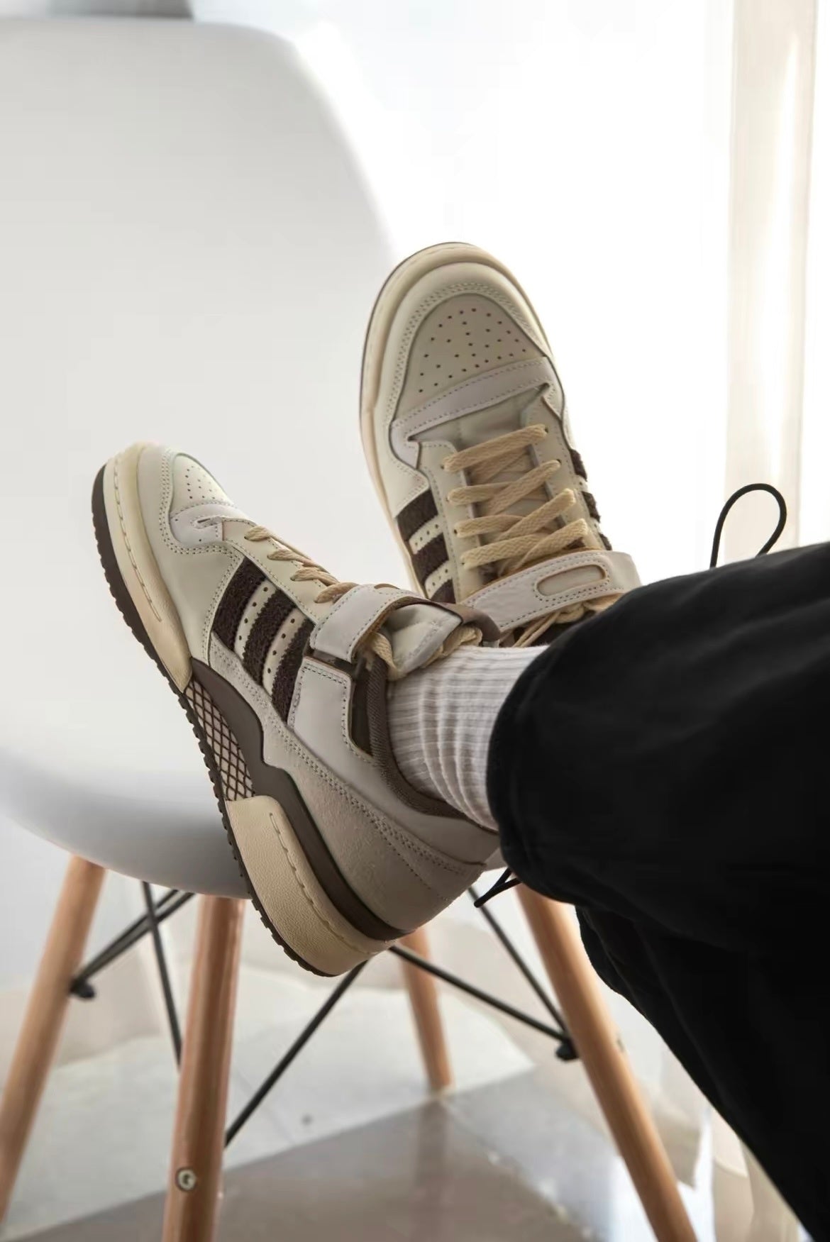 adidas Forum 84 Low Sneakers in White Brown GX4567 - product image from the listing.