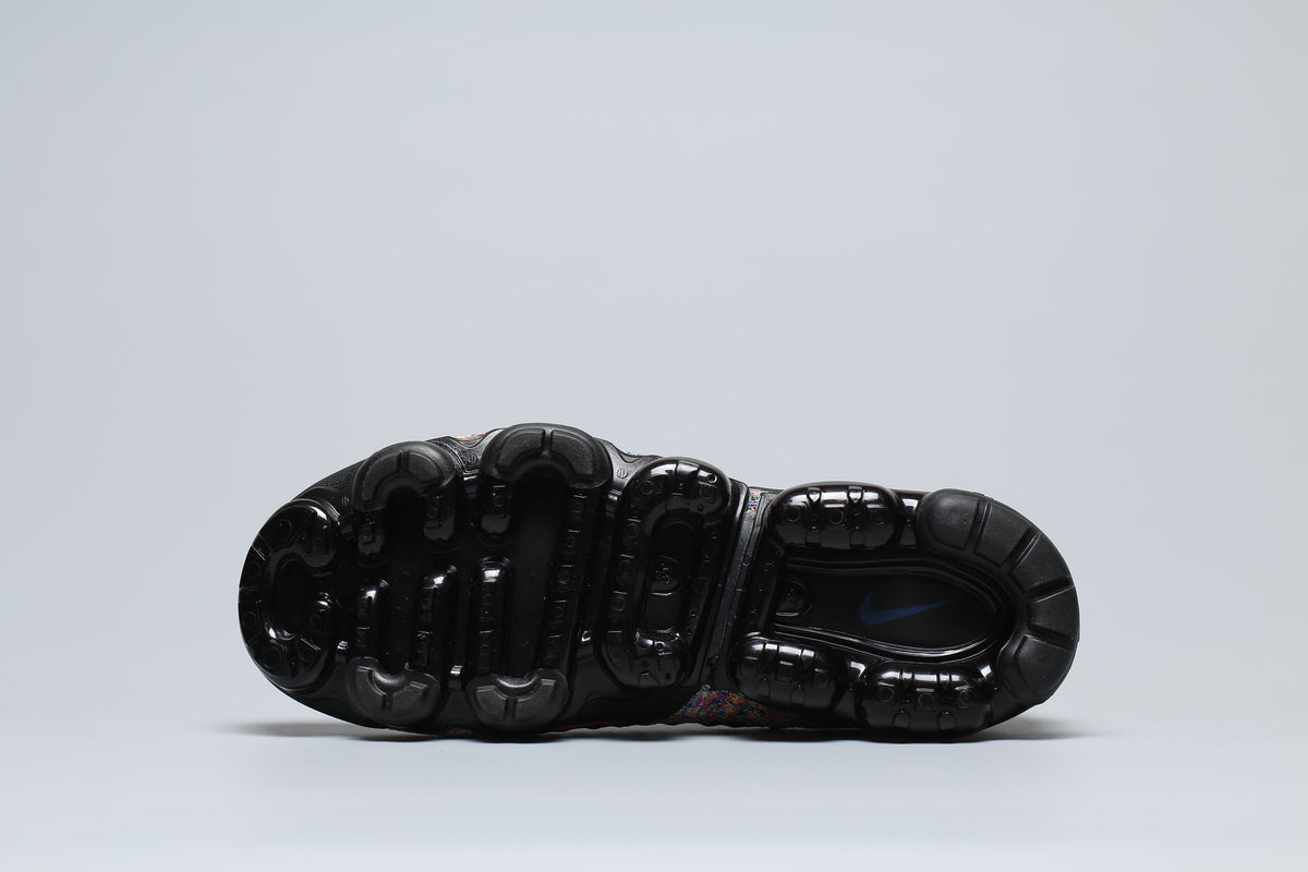 Nike Air VaporMax Flyknit 2 Sneakers in Black Multicolor 942842-015 - product image from the listing.