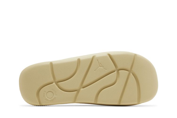 Jordan Post Slide Team in Gold - product image from the listing.