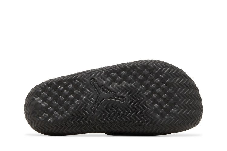Jordan Play Slide Anthracite in University Red - product image from the listing.