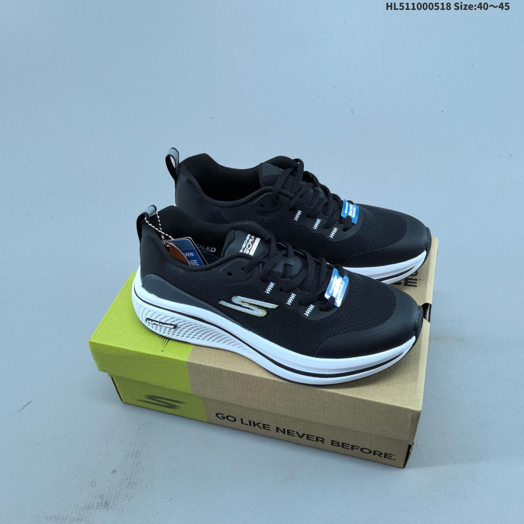 Men's Skechers GO Run Low-Top Running Shoes 220851 - product image from the listing.