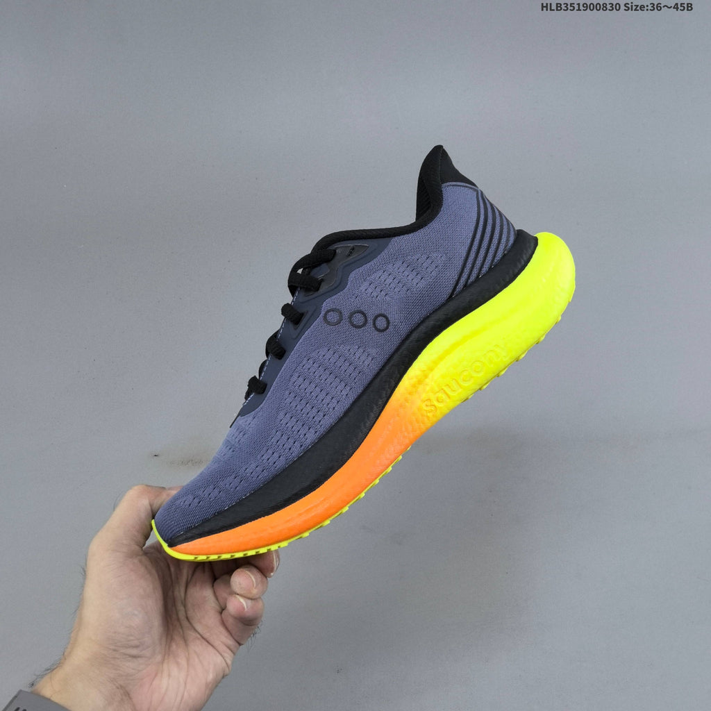 Saucony Triumph 23 Road Shoes for Running S21023-99 - product image from the listing.
