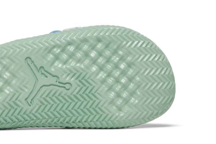 J Balvin - Jordan Super Play Slide - product image from the listing.