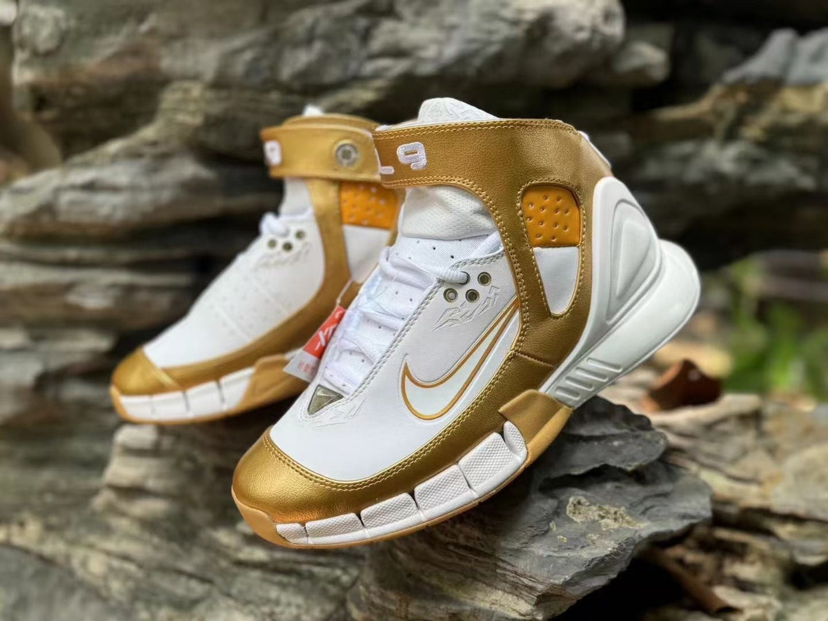"Golden Armor" Nike Zoom Kobe 2K5 High-Top Sneakers - product image from the listing.