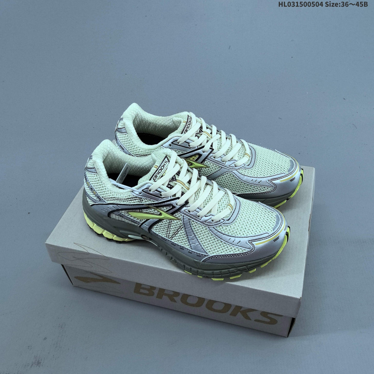 Brooks Adrenaline GTS 10 Shoes for Running - product image from the listing.