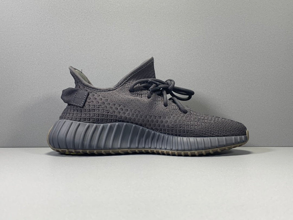 adidas Yeezy Boost 350 V2 Cinder Trainers FY2903 - product image from the listing.