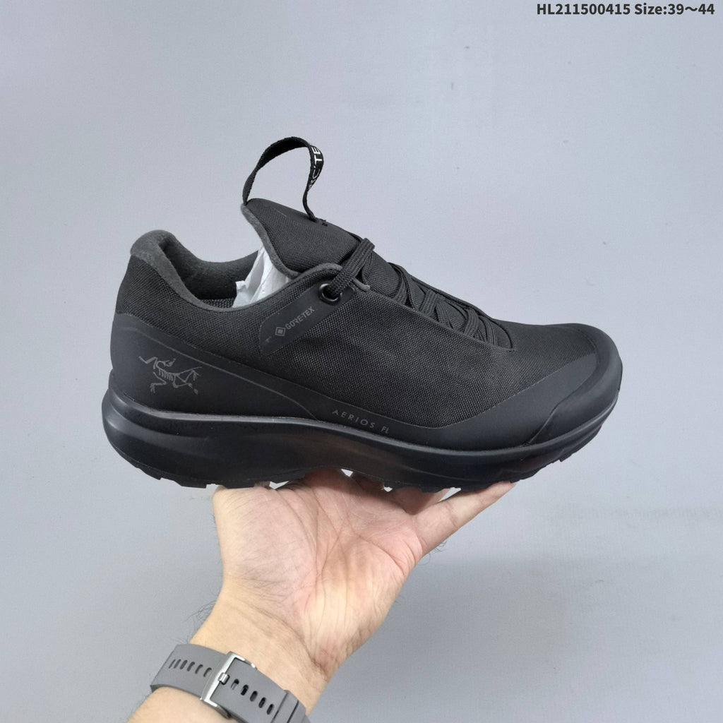 Men's Arc'teryx Konseal FL 2 GTX Hiking Shoes, Black - product image from the listing.