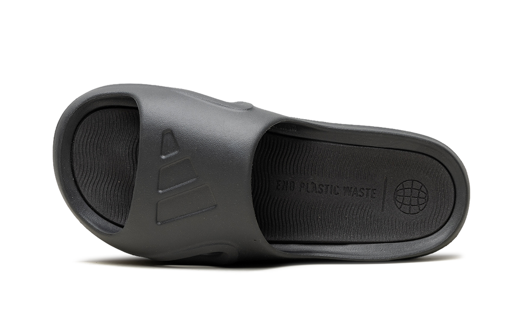 "Carbon Core Black" Adicane Slides HQ9915 - product image from the listing.