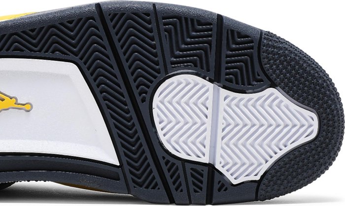 "Lightning" Air Jordan 4 Retro 2021 - product image from the listing.