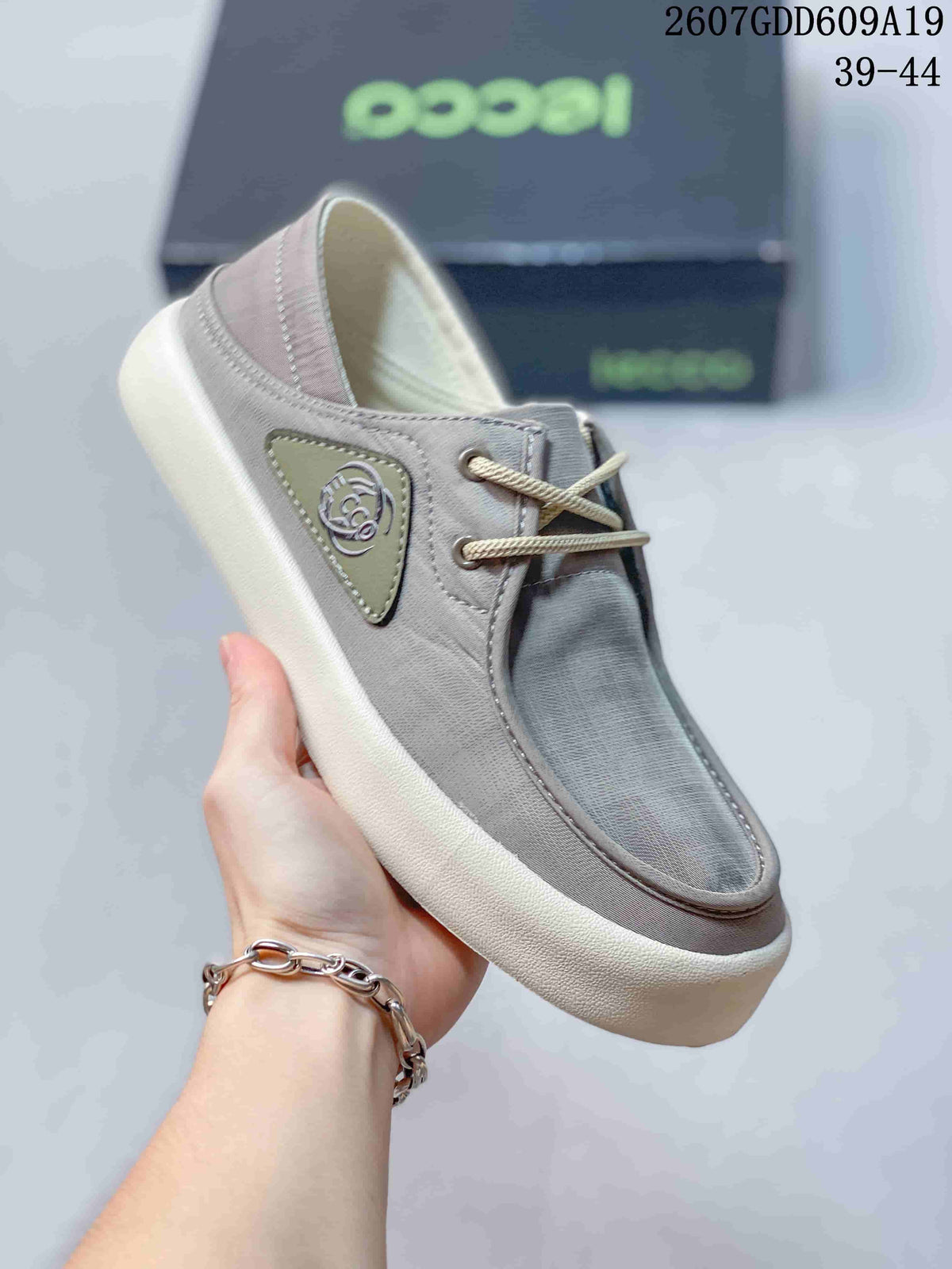 ECCO 2607GDD609A19 Casual Sneakers in Gray - product image from the listing.