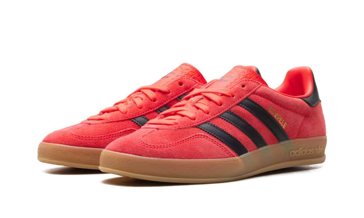 "Lucid Red Black" GAZELLE INDOOR JR6304 - product image from the listing.