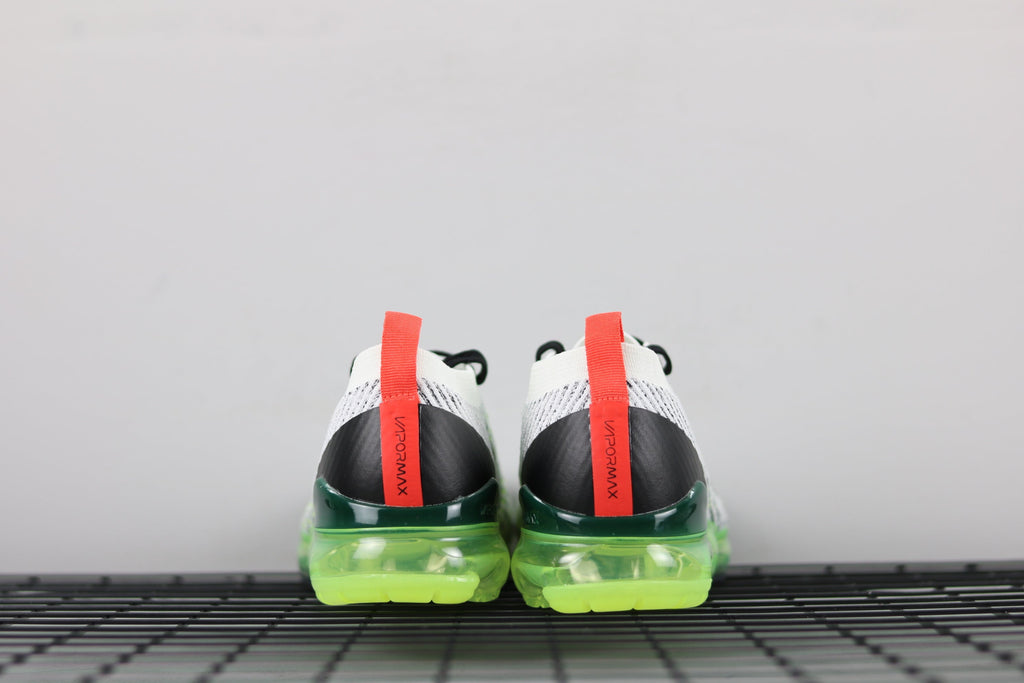 Nike Air VaporMax Flyknit 3 AJ6900-100 Trainers - product image from the listing.