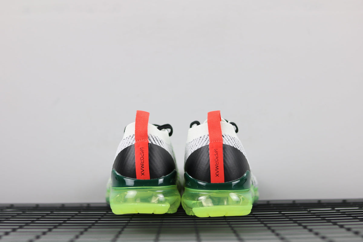 Nike Air VaporMax Flyknit 3 AJ6900-100 Trainers - product image from the listing.