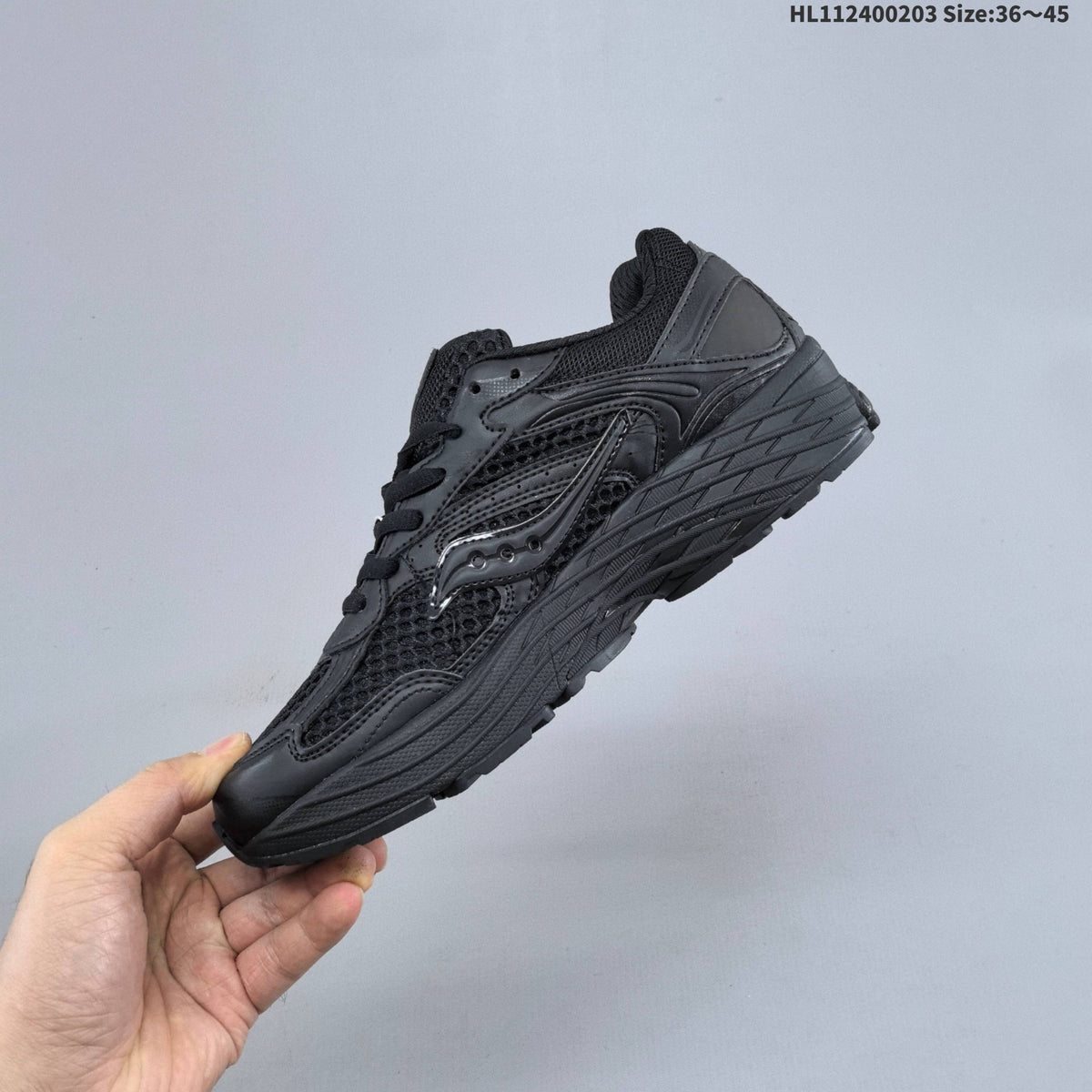 Saucony ProGrid Omni 9 Retro Shoes for Running - product image from the listing.