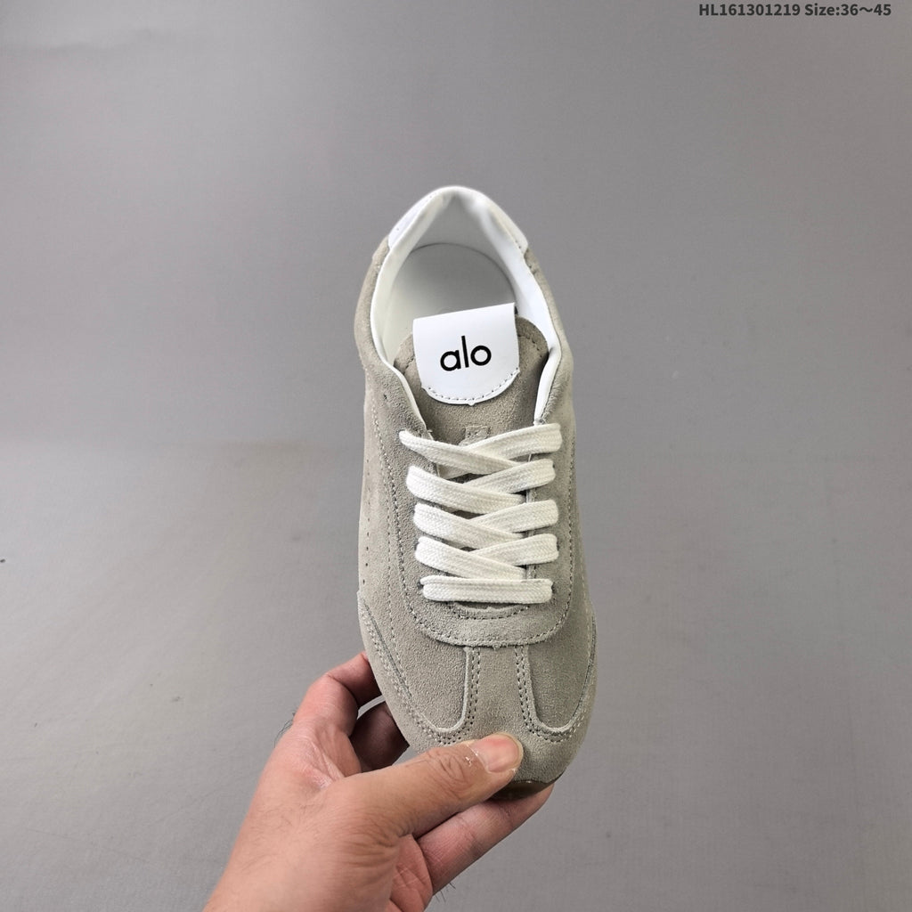 Gray Alo Yoga Sunset Sneaker Low-Top - product image from the listing.