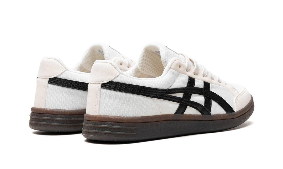 Onitsuka Tiger Advanti in Cream White Black 128665 - product image from the listing.