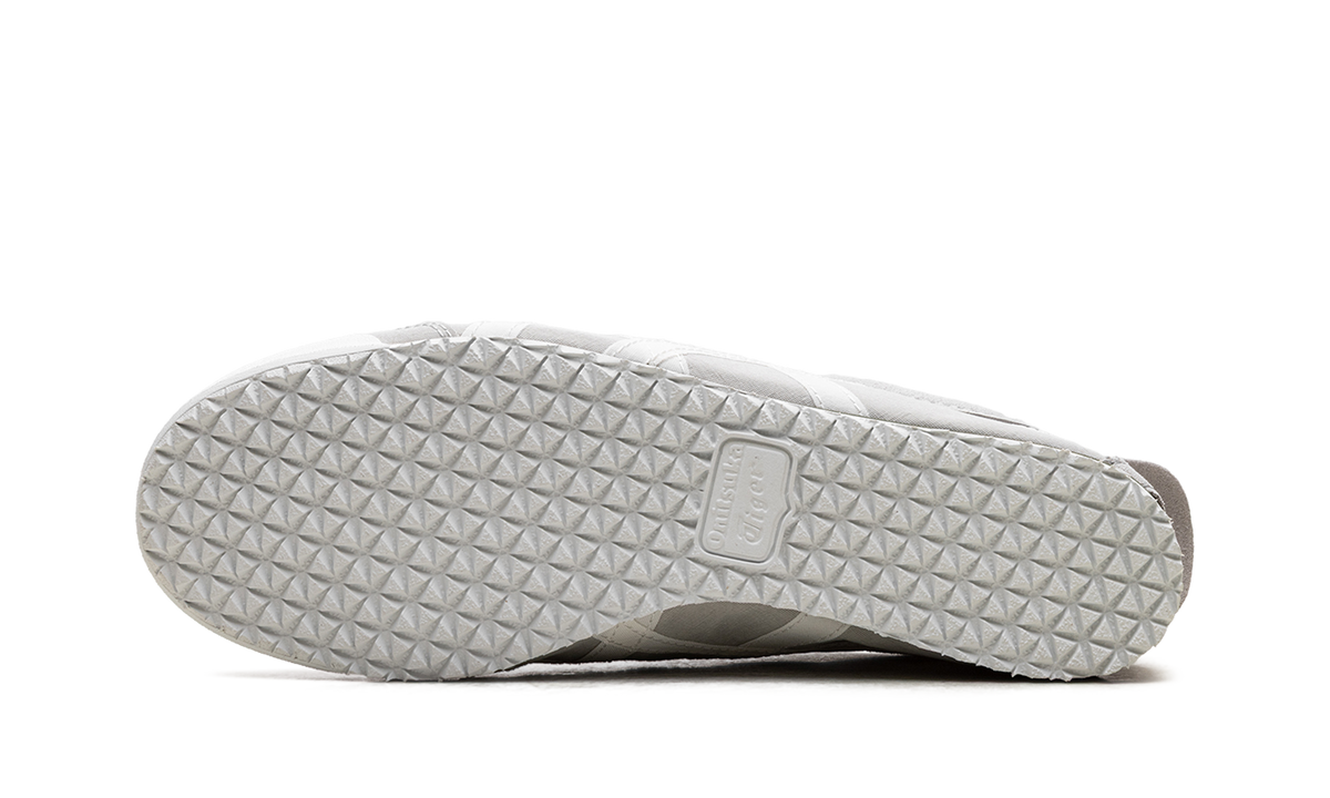 Onitsuka Tiger Tiger Mexico 66 Slip On Oyster in Grey White 165933 - product image from the listing.