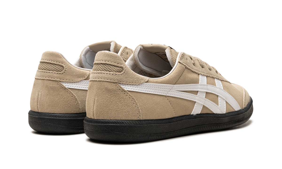 Onitsuka Tiger Tokuten in Beige Black 123954 - product image from the listing.