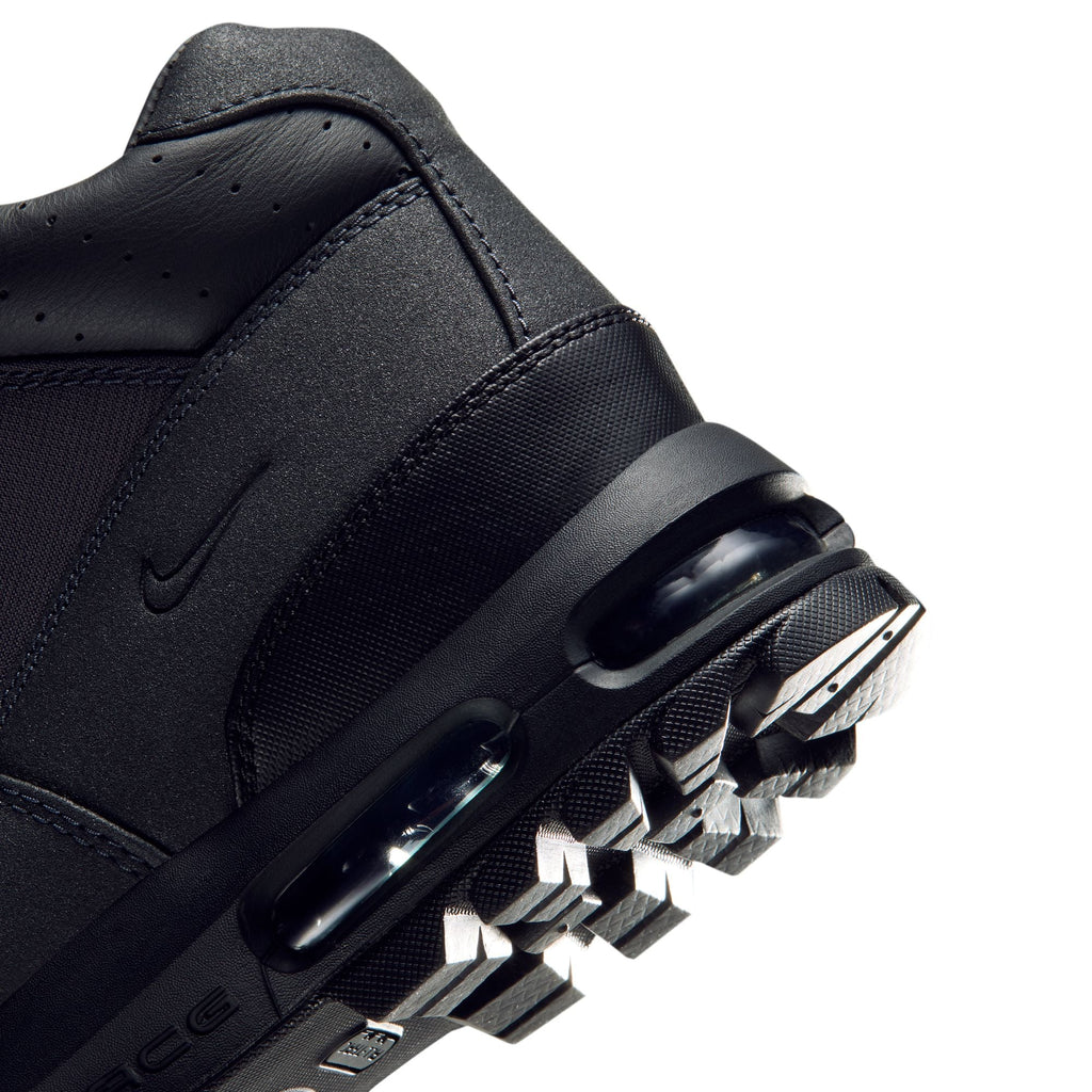 Nike Air Max Goadome TecTuff® - ANTHRACITE/ANTHRACITE-BLACK-TEAM ORANGE for Men - product image from the listing.