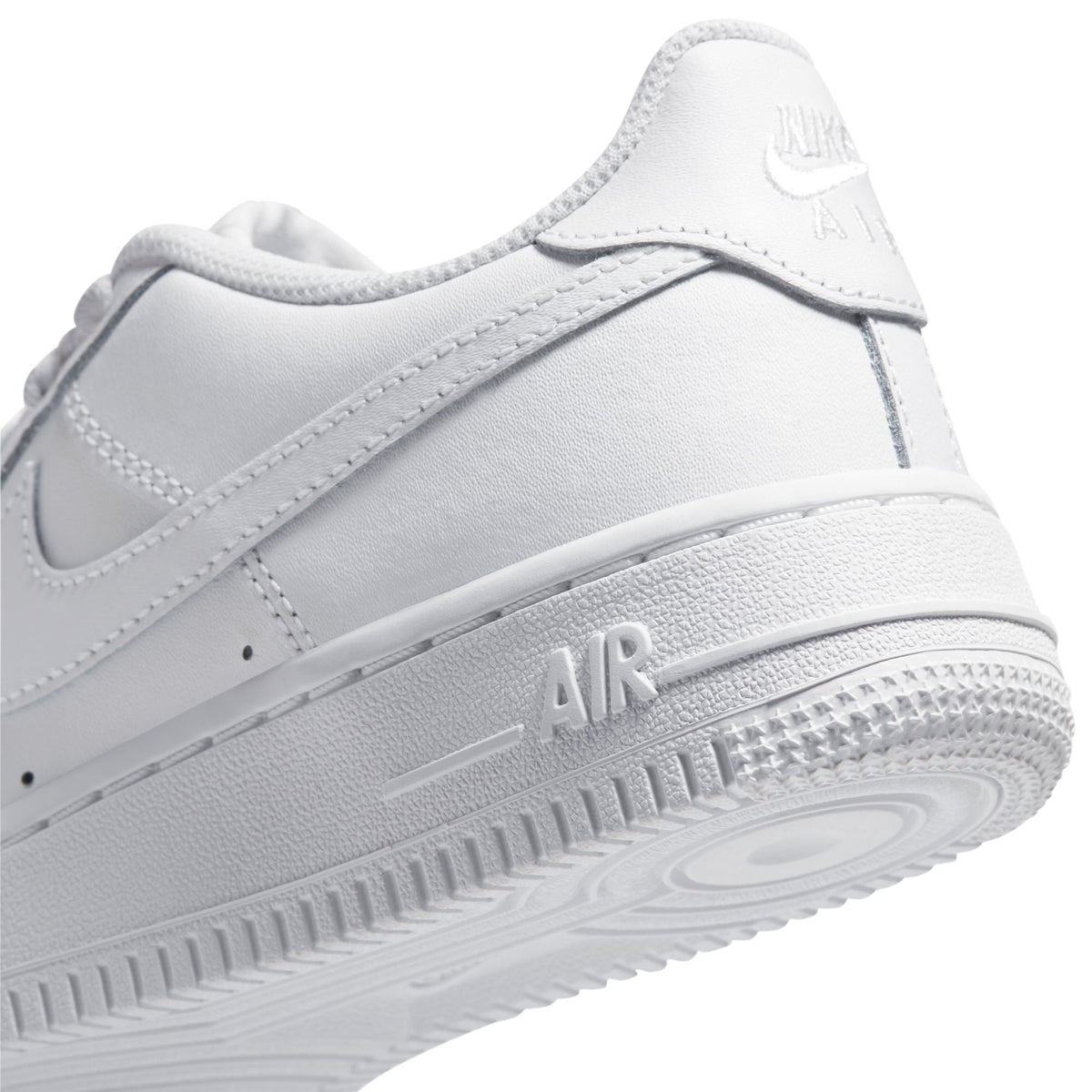 Nike Air Force 1 LE (GS) in WHITE/WHITE - product image from the listing.