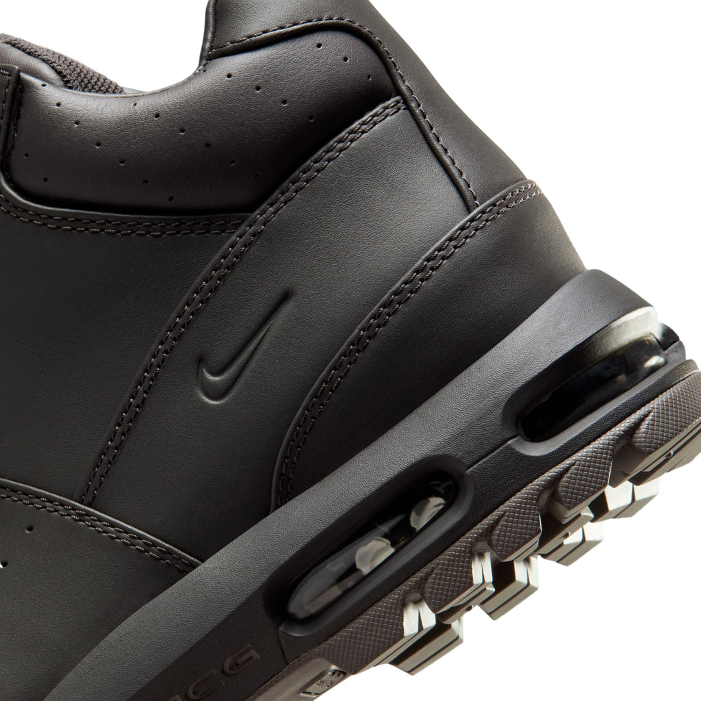 Nike Air Max Goadome - MEDIUM ASH/MEDIUM ASH-CAVE STONE for Men - product image from the listing.
