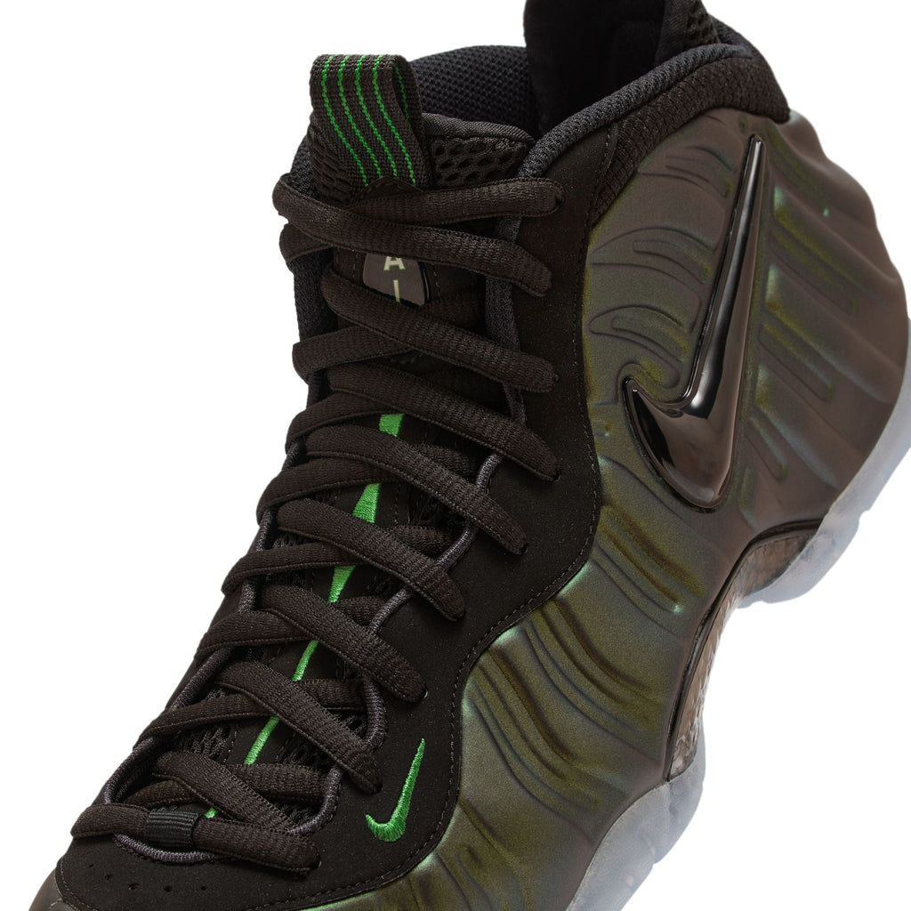 Nike Air Foamposite One Pro - PINE GREEN/BLACK for Men - product image from the listing.