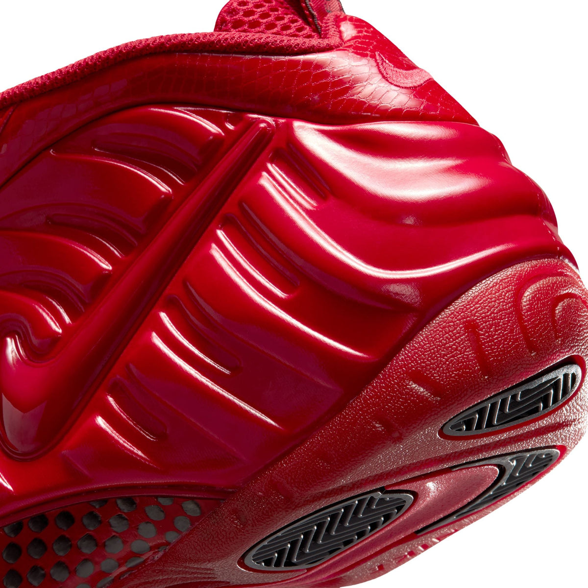 Air Foamposite One Pro-GYM RED/BLACK for Men - product image from the listing.