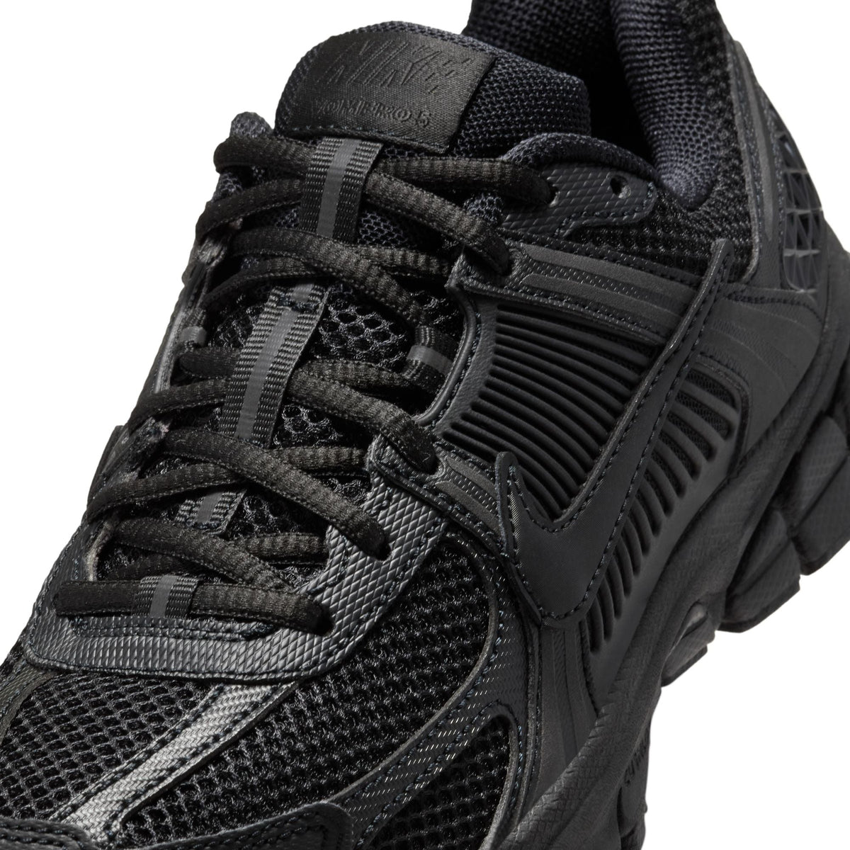 Nike Vomero 5 GS in BLACK/BLACK - product image from the listing.