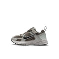 COLLEGE GREY/BLACK-CAVE STONE - Nike Vomero 5 PS - product image from the listing.