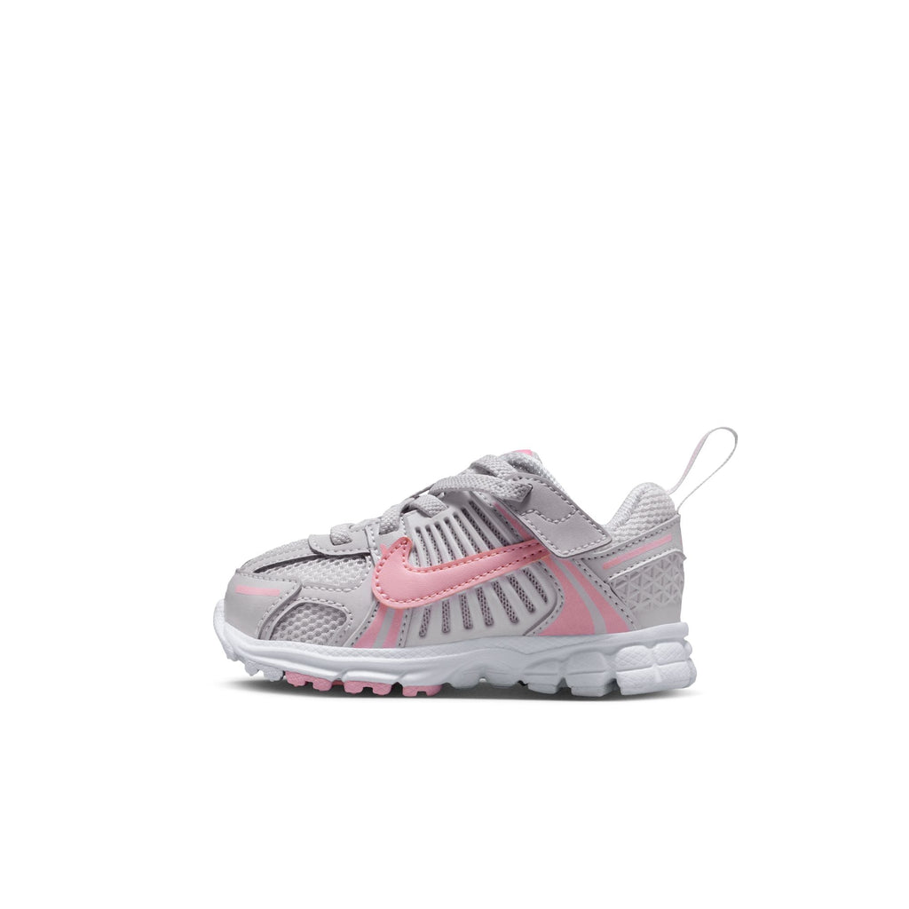 Nike Vomero 5 - VAST GREY/MED SOFT PINK-WHITE-WHITE for Toddler's - product image from the listing.
