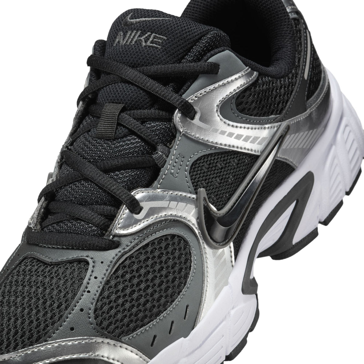 Nike V5 Rnr - BLACK/BLACK-ANTHRACITE-SMOKE GREY for Men - product image from the listing.
