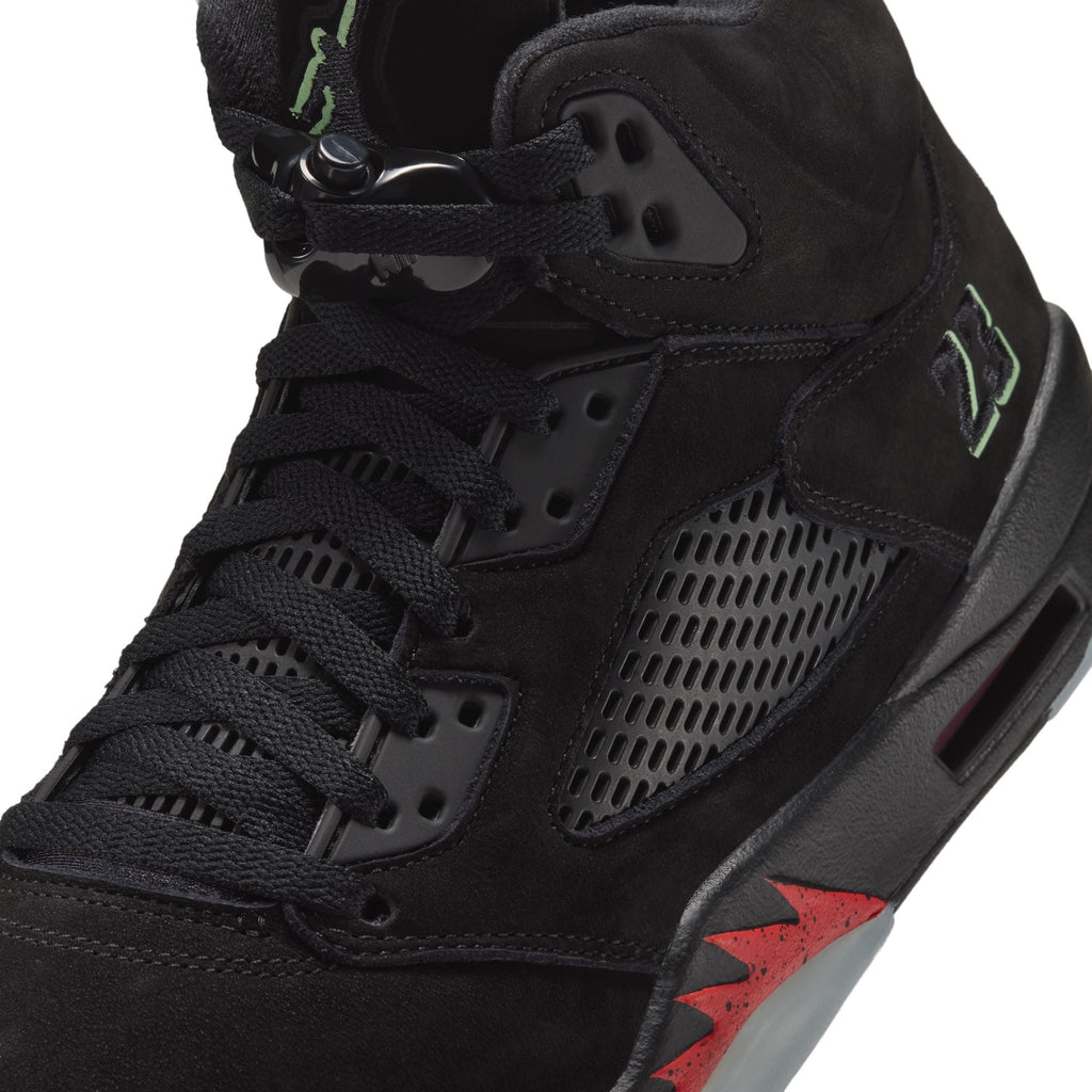 Air Jordan 5 Retro "Halloween" - BLACK/BLACK-PICANTE RED-GLOW N THE DARK for Men - product image from the listing.