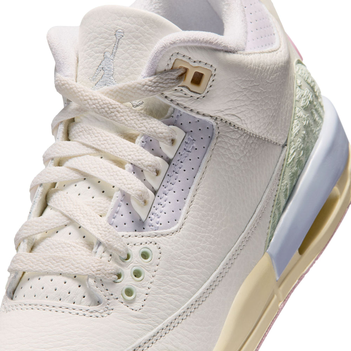 "Sail and Jade Aura" GS Air Jordan 3 Retro SAIL/JADE AURA-AURA-ICED CARMINE - product image from the listing.
