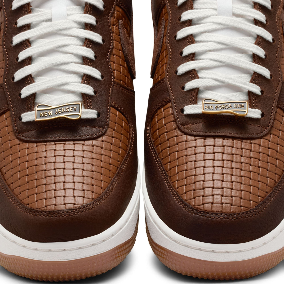 Nike Air Force 1 '07 Lv8 "Jersey Made It" -CACAO WOW/LT BRITISH TAN-SUMMIT WHITE for Men - product image from the listing.