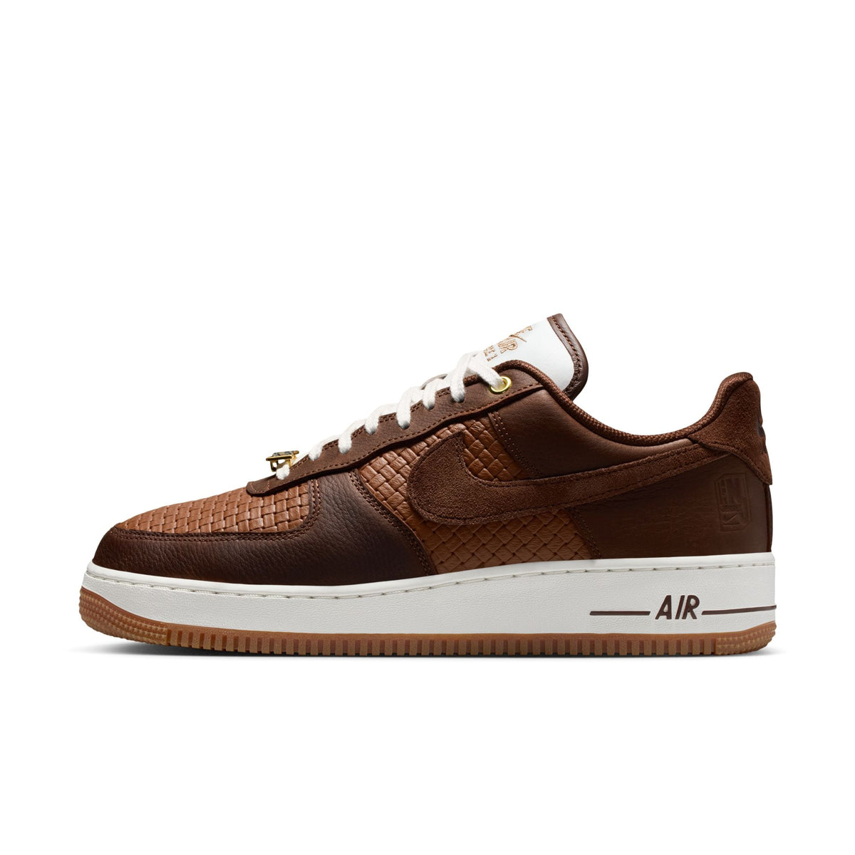 Nike Air Force 1 '07 Lv8 "Jersey Made It" -CACAO WOW/LT BRITISH TAN-SUMMIT WHITE for Men - product image from the listing.