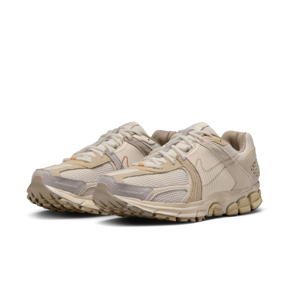 Nike Zoom Vomero 5 - LT OREWOOD BRN/KHAKI-PALE IVORY for Men - product image from the listing.