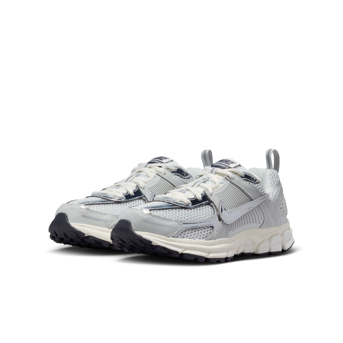 PHOTON DUST/CHROME-GRIDIRON-SAIL - Nike Vomero 5 GS - product image from the listing.