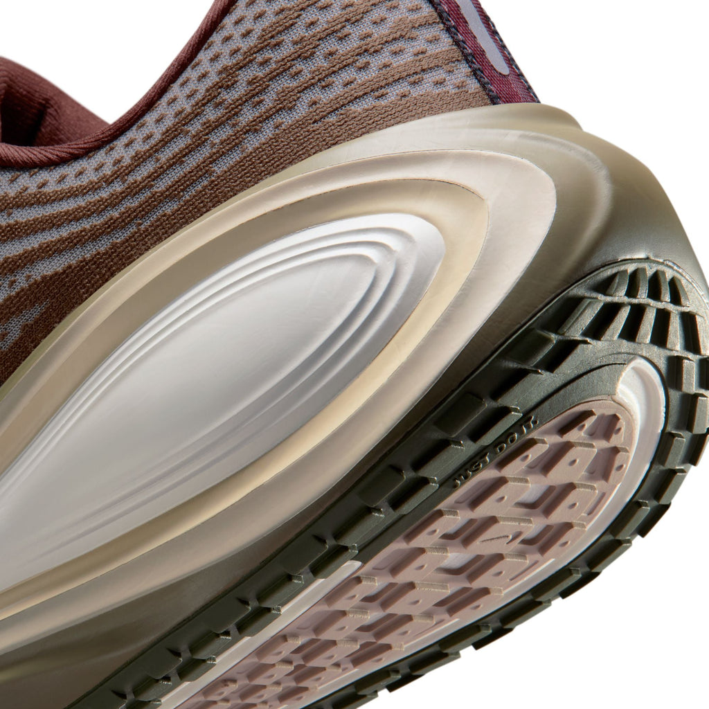 Nike Vomero Plus - OFF NOIR/PECAN-PHANTOM-NATURAL for Men - product image from the listing.