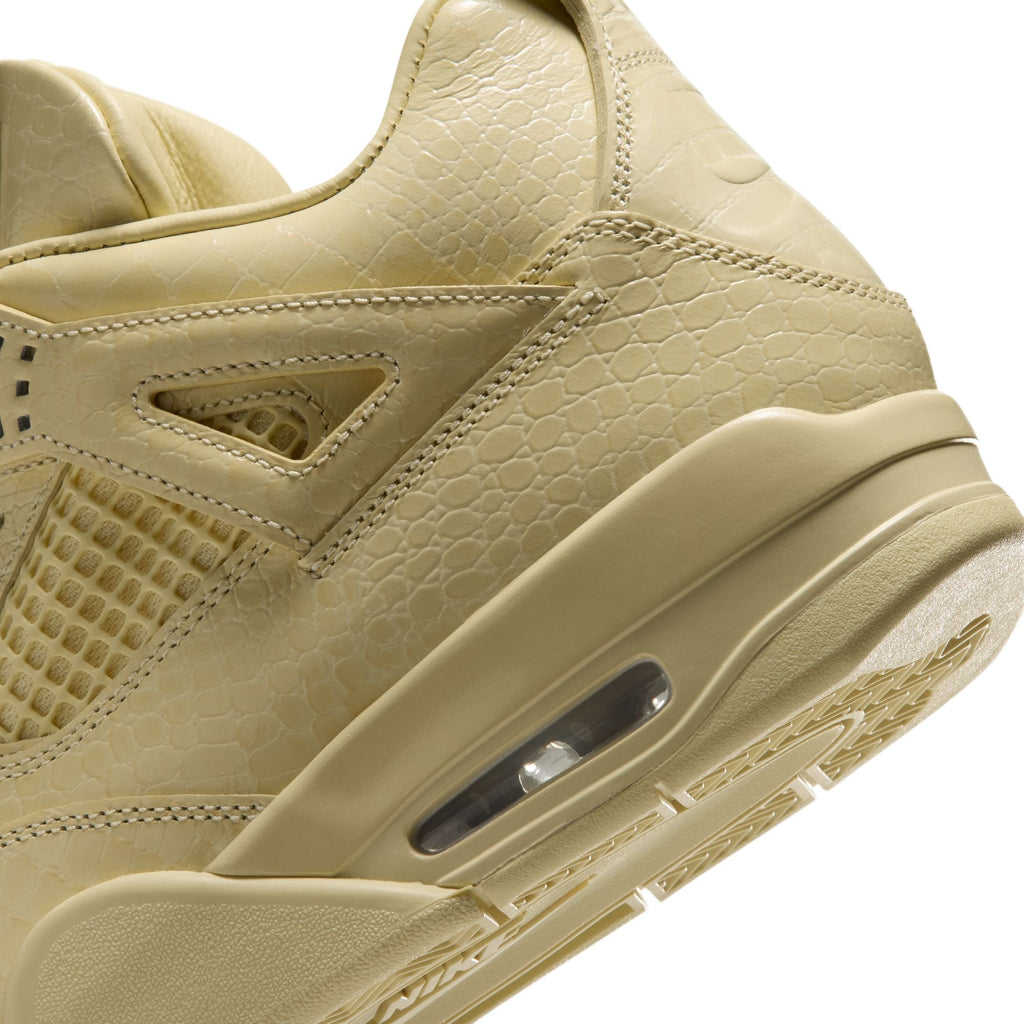"Amazonas" Air Jordan 4 Retro X J Balvin LEMONADE/LEMONADE - product image from the listing.