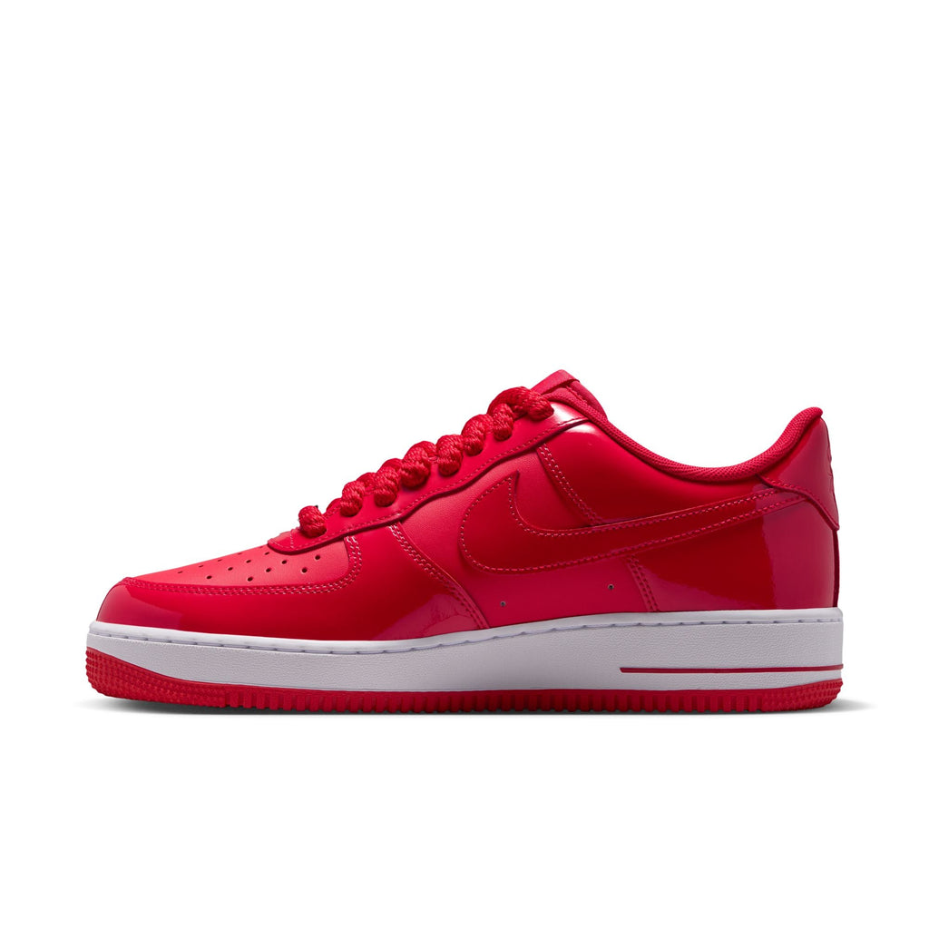 Nike Air Force 1 '07 Lv8-UNIVERSITY RED/LT for Men - product image from the listing.