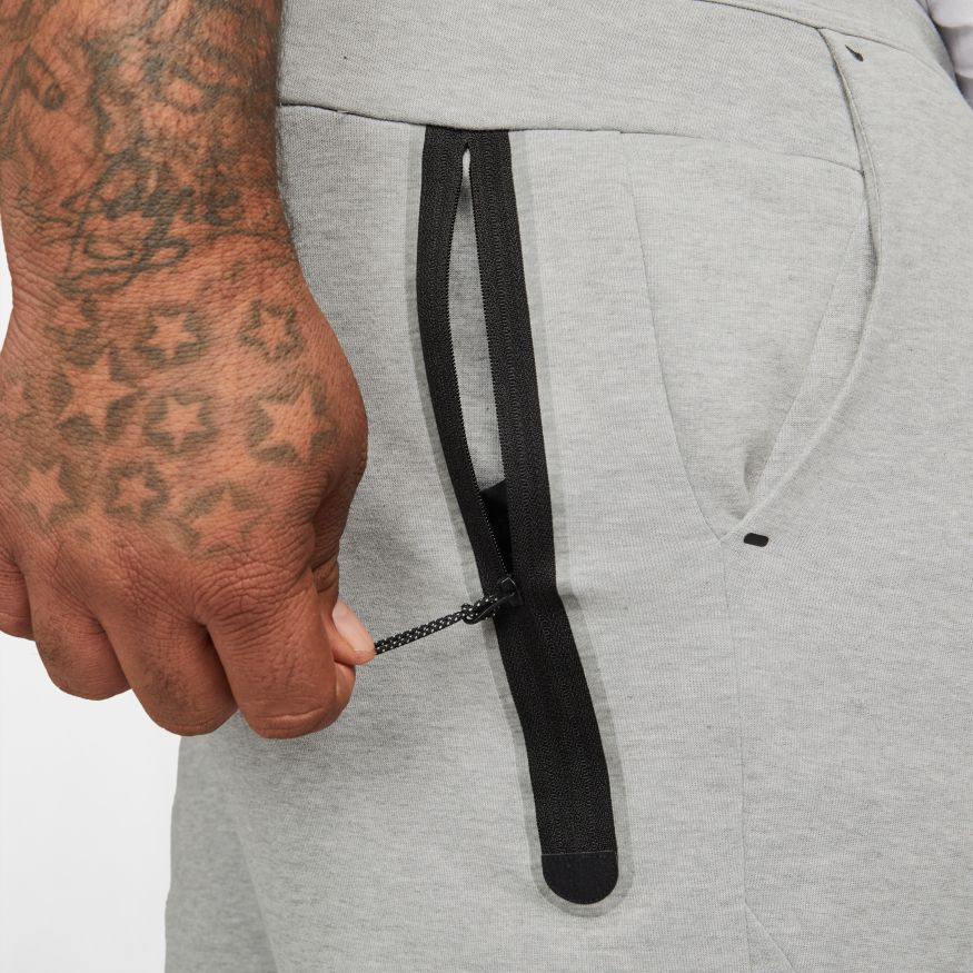 DK GREY HEATHER/BLACK - Nike Sportswear Tech Fleece Joggers - product image from the listing.