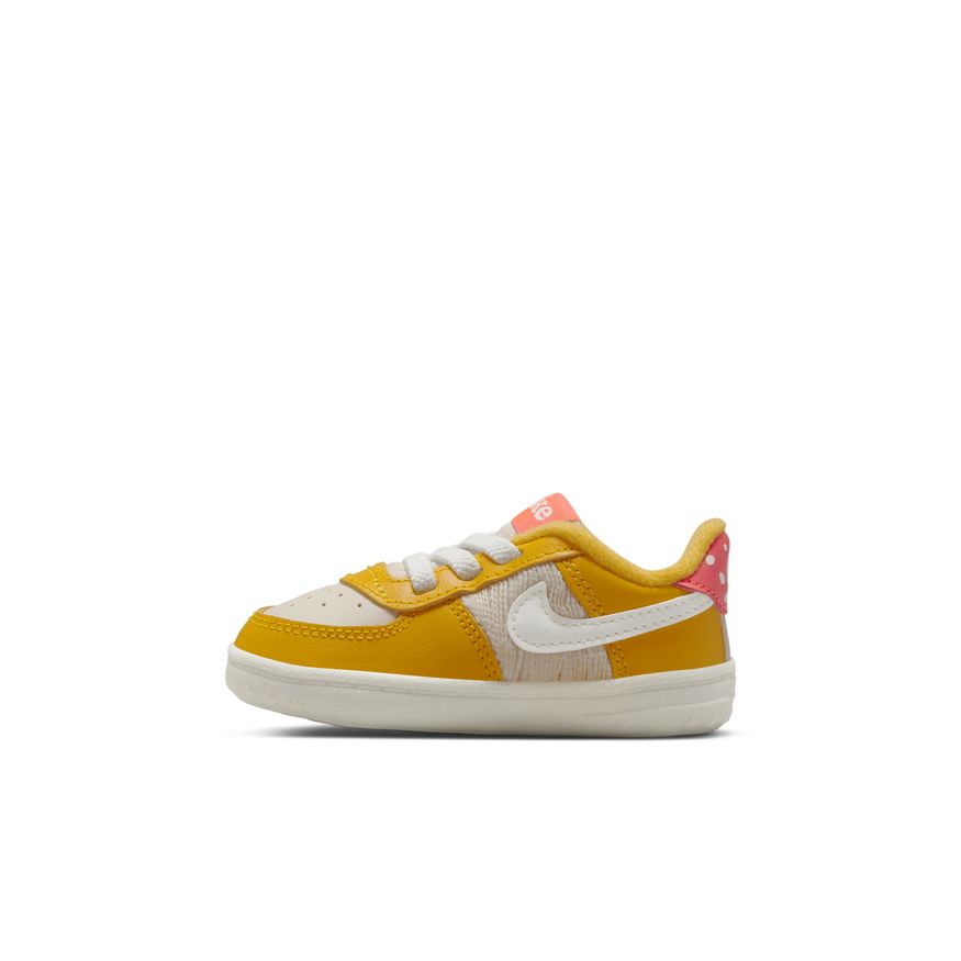 YELLOW OCHRE/SUMMIT WHITE-PEARL WHITE - Force 1 Crib SE (NB) - product image from the listing.